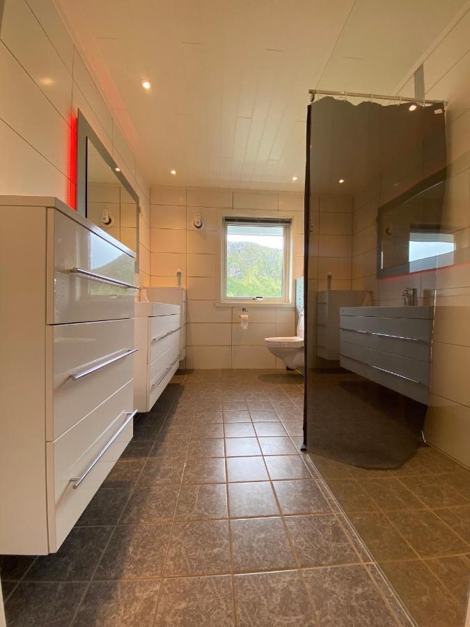 Villa Med Jacuzzi Og Nydelig Utsikt Gravdal  Εξωτερικό φωτογραφία